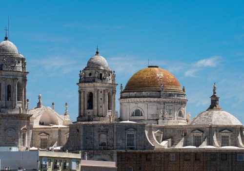 Dak van de Kathedraal van Cádiz